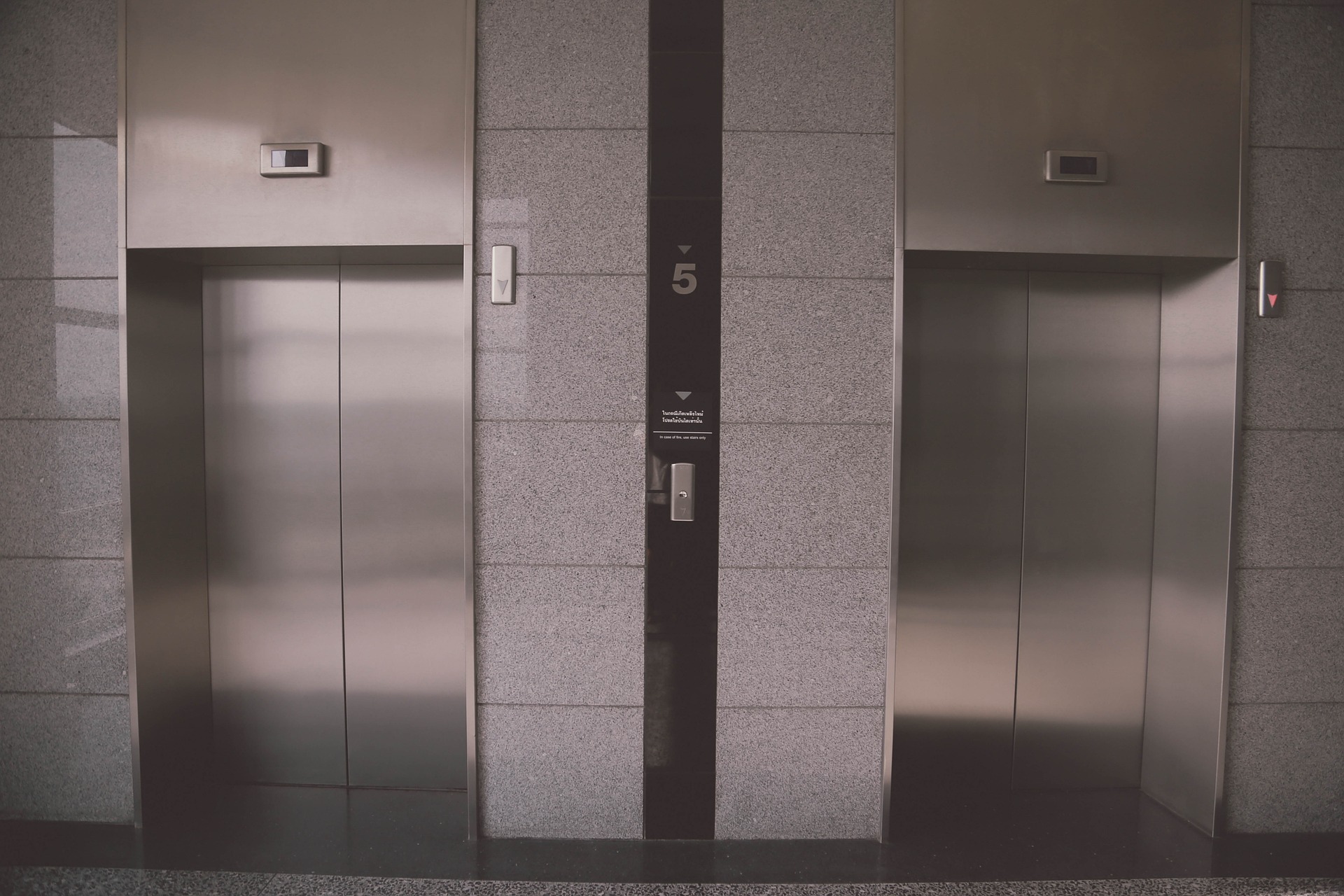 Can I Recover Compensation for an Escalator Accident in Pennsylvania?