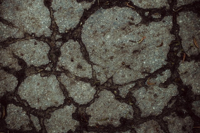 cracks in sidewalk